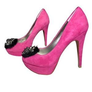 BCBG BCBGeneration Scottie Fuchsia Suede Pink Heels 6B